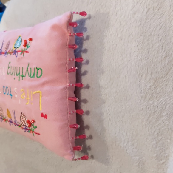 Decorative pillow - Picture 3 of 6